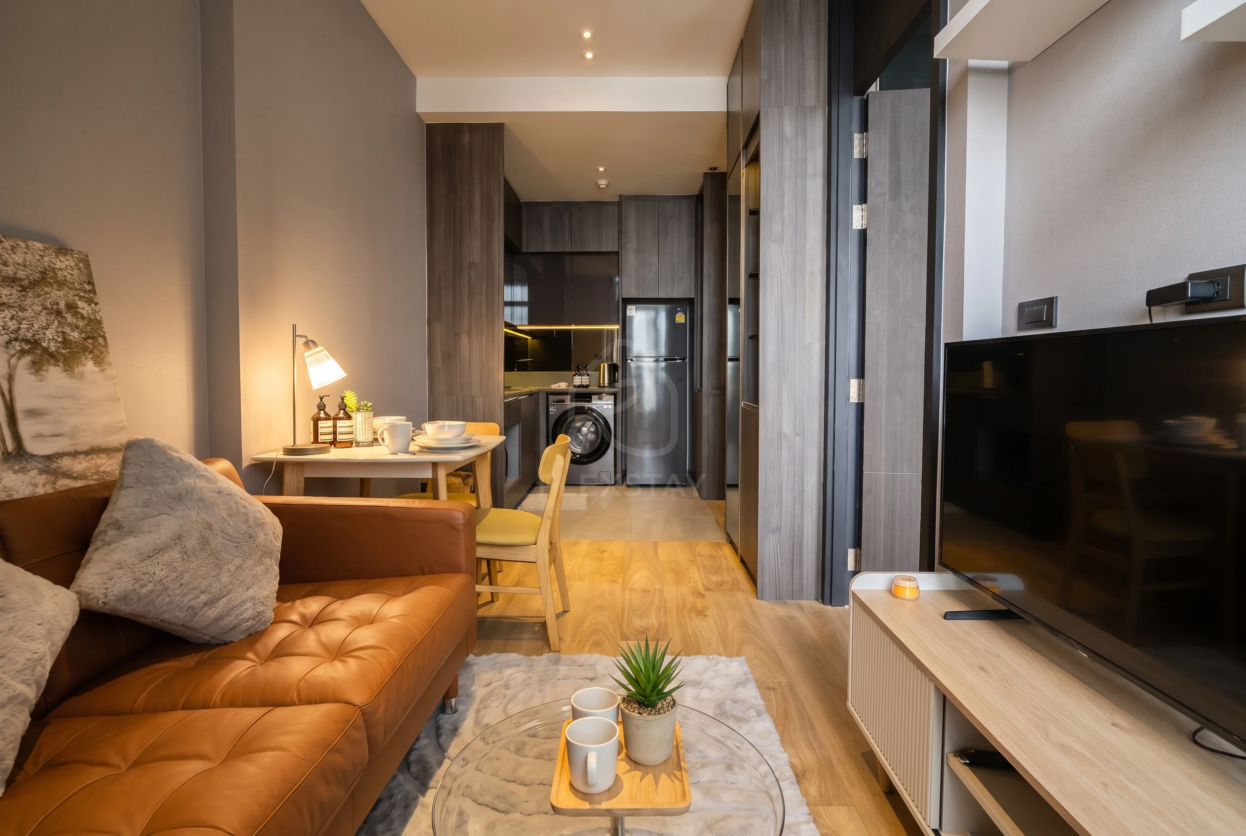 The Fine Bangkok • 1BR with Bathtub • Ekkamai furnished monthly rental in Watthana